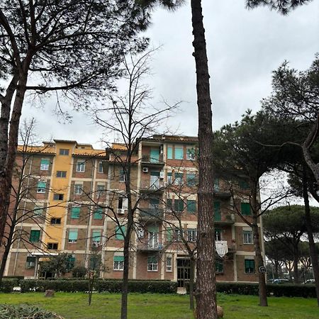 Appartamento locato con finalità turistiche Ostia Lido di Ostia Exterior foto